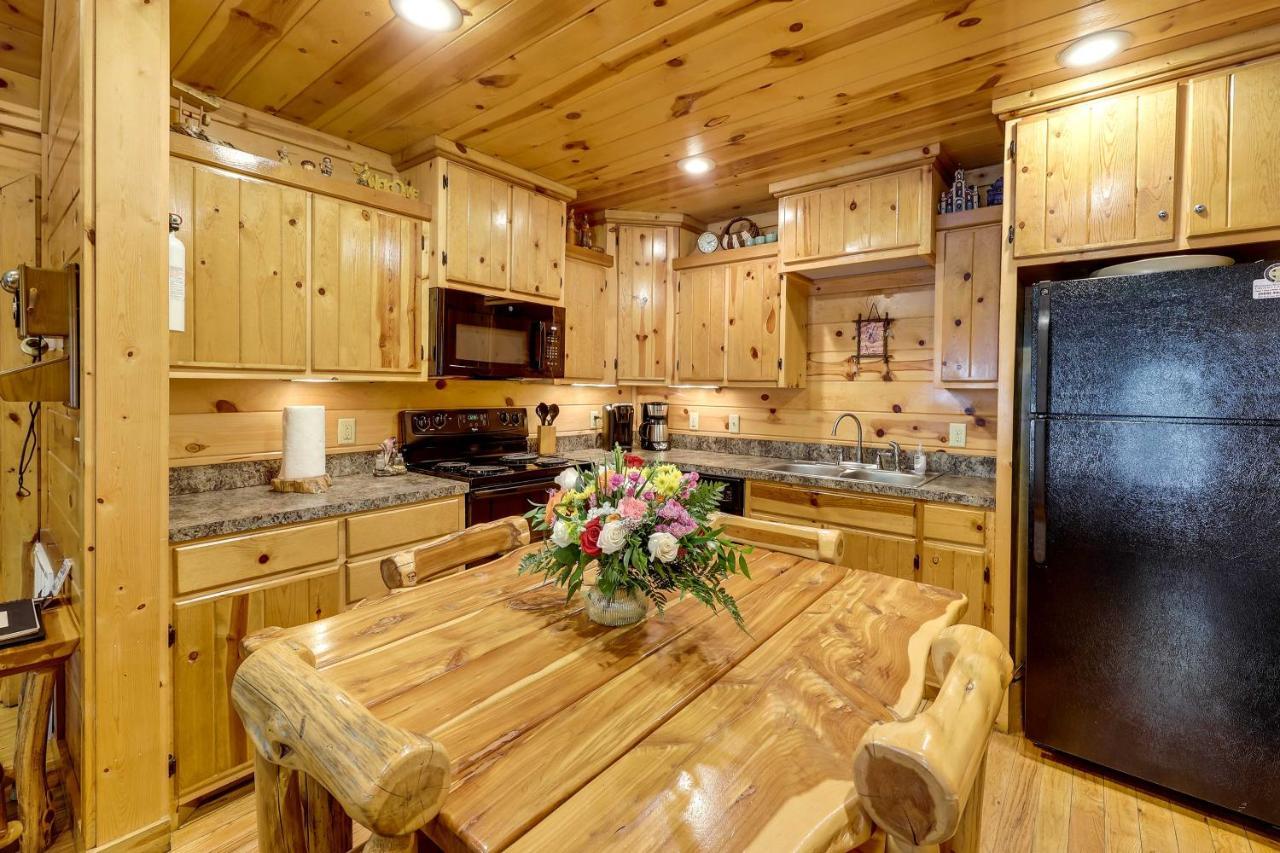 Broken Bow Rental Cabin With Hot Tub And Bar Extérieur photo